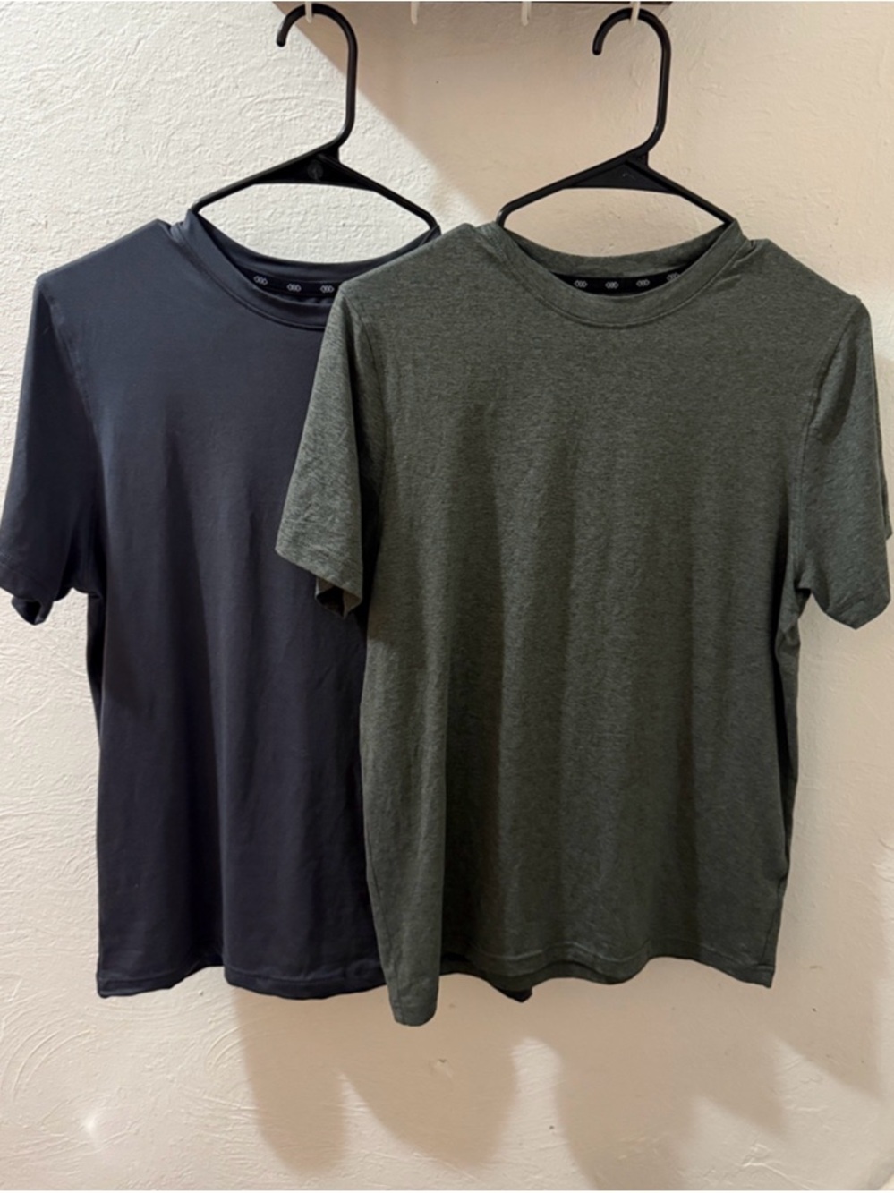 Legends performance shirt 2pk NWOT
